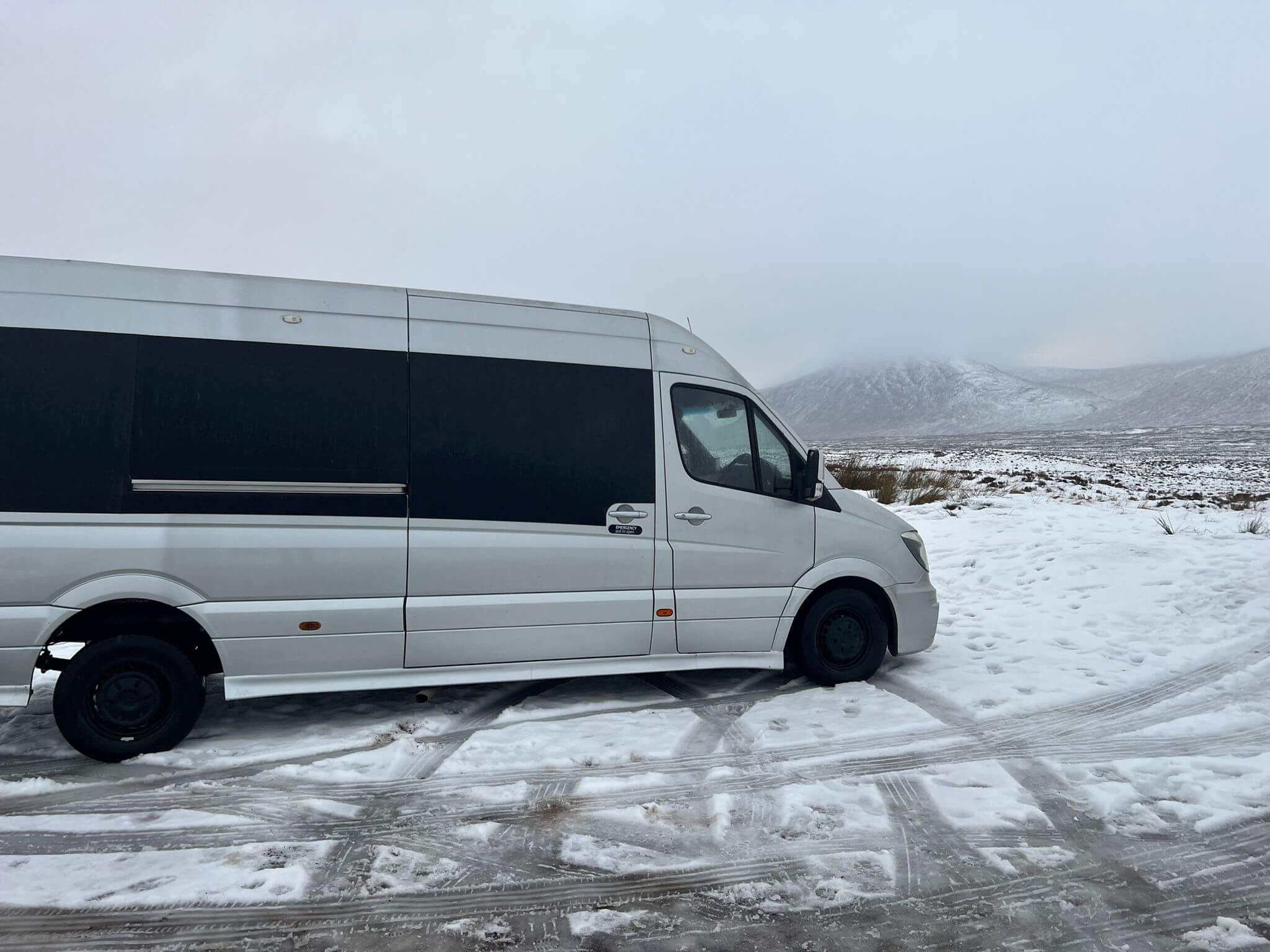 Explore the Best of the UK & Scotland – 11-Day Minibus Tour with Indi Coaches